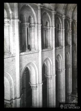 Santiago de Compostela (La Coruña). Catedral. Nave principal