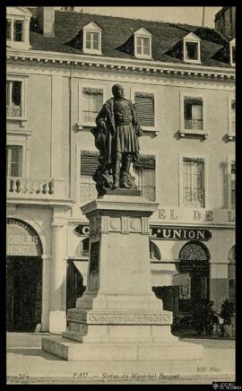 Tarjeta postal de la Estatua del Mariscal Bosquel en Pau editada por los Neurdein Frères en París