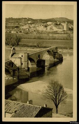 Tarjeta postal del Pont St-Bénézet, la Chapelle Saint Nicholas, y la Tour Philippe le Bel en Aviñ...