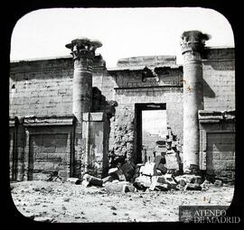 
Medinet Abu. Entrada al templo de Tutmosis
