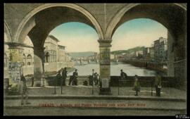 Tarjeta postal a color de escena costumbrista urbana en las arcadas del Ponte Vecchio de Florenci...