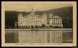 Tarjeta postal de vista general del Grand Hôtel des Iles Borromees en Stresa, en el Lago Mayor de...